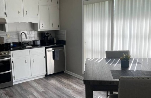 Ellenwood House | Relaxing 3BR/2BA Retreat, Perfect for Families & Groups