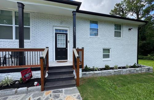 Forest Park House | Relaxing Forest Park Home Near Airport & Downtown
