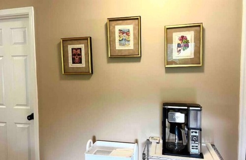 Goodview Apartment | Relaxing lake retreat- no stairs- wide hallway