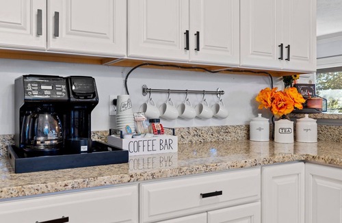 Hendersonville House | Relaxing Retreat w/Hot Tub & Game Room Near DT
