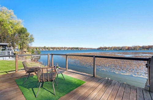 Osceola House | Relaxing Riverfront House Dock Access Sleeps 6