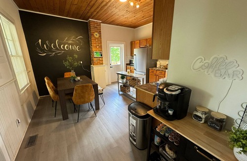 Boonville House | Relaxing Three Bedroom Getaway in Boonville