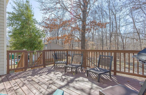 East Highland Park House | Relaxing wooded getaway and explore historic city with contemporary flair.