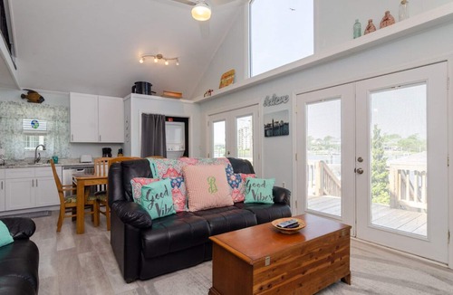 North Carolina Coast House | Remodeled sound front home w dock, boat slip