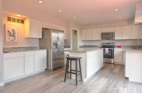 Amberley Village House | Remodeled Spacious home Minutes from Downtown!