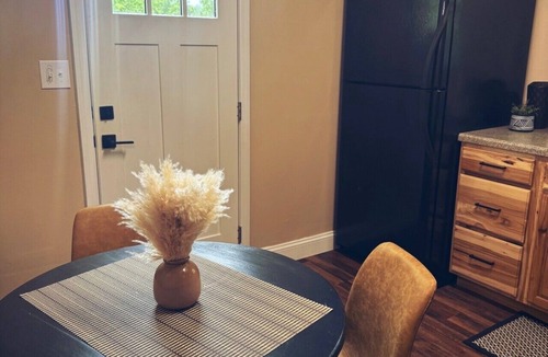 La Follette Apartment | Remodeled Western Country Getaway Near Lake & Trails
