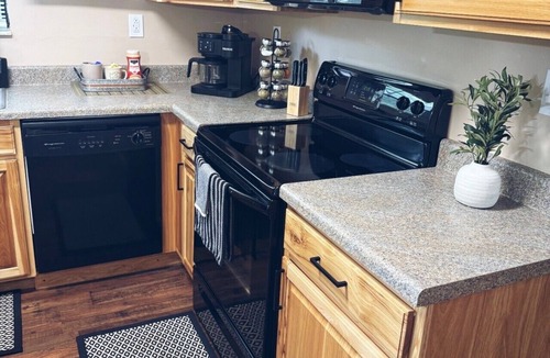 La Follette Apartment | Remodeled Western Country Getaway Near Lake & Trails