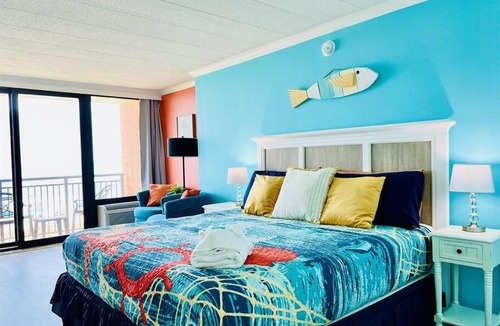 Myrtle Beach Apartment | *RENOVATED BEAUTY* KING*Pools*Lazy River*Hot Tubs*A35