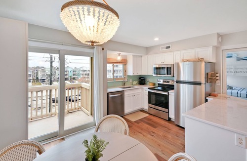 Wilmington Beach Condo | ~RENOVATED~ Top Floor Views, Oceanfront, Pool, Spacious Deck, Desirable Area