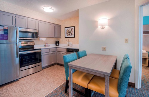 Landfall Hotel | Residence Inn by Marriott Wilmington Landfall