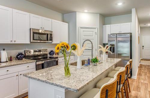 Ocean Isle Beach House | Resort-Style Ocean Isle Beach Retreat w/Pool