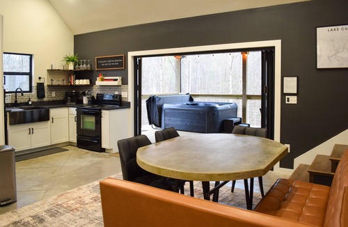Nancy House | Retreat: Hot Tub & Huge Deck!