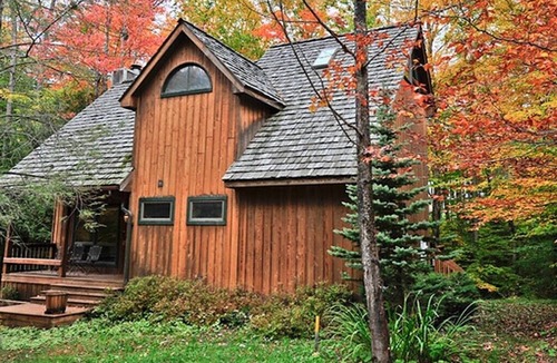 Northface Ski Chalet | Rippling Waters is a very short walk to Timberline Mountain and Slopes!
