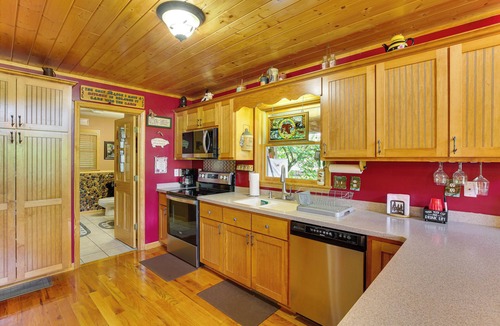 Piney Creek Cabin | 'River Dream Cabin' on New River w/Fire Pit
