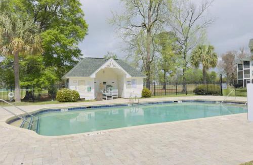 Carolina Forest Apartment | River Oaks Gorgeous 2BR condo