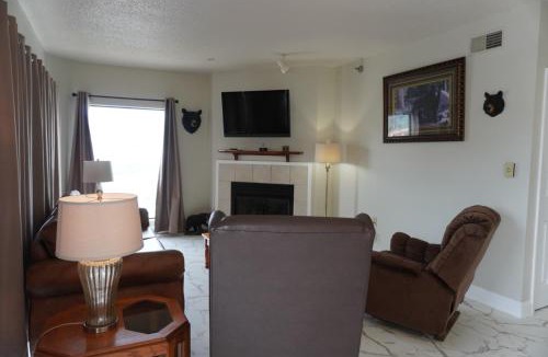 Pigeon Forge House | River Place Condos #411 3BD