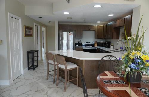Pigeon Forge House | River Place Condos #411 3BD
