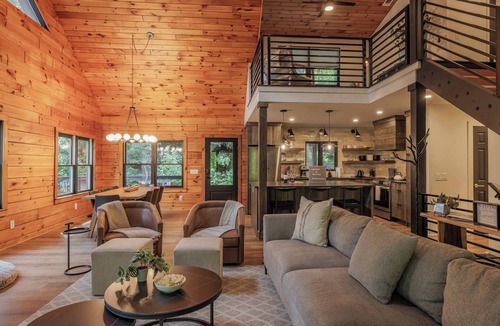 Cherry Log Cabin | River Run Summer Retreat: Hot Tub, River Views & Game Room for Families