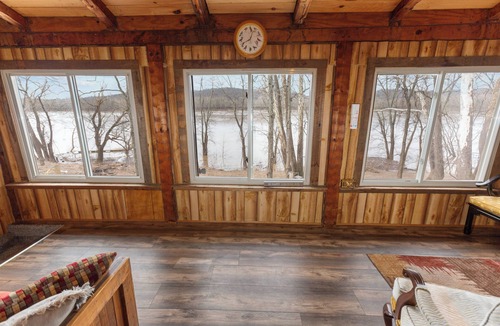 New Richmond Cabin | Riverfront Cabin - peaceful and private 4-acres on the Ohio River.