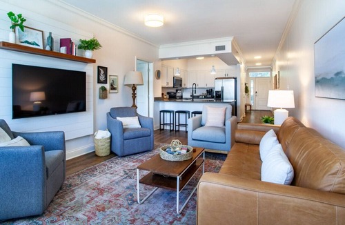 Knoxville Condo | Riverfront Condo - Downtown & River Views/Access!
