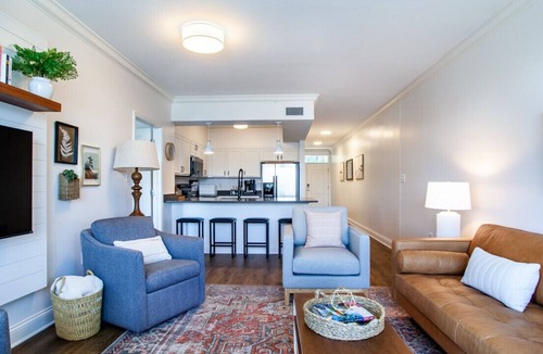 Knoxville Condo | Riverfront Condo - Downtown & River Views/Access!