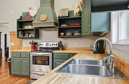 Marietta House | Riverfront Escape w Deck, Porch and Fenced Yard