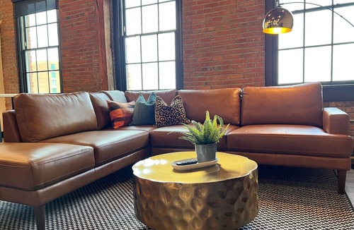 Downtown St. Louis Apartment | Riverfront Loft - King Bed - Arch - Convention Center - Casino, T401