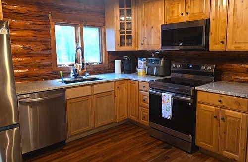 Plano Cabin | Riverfront Luxury private Cabin retreat with zipline