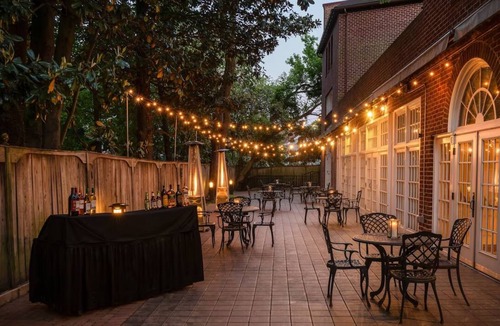 Historic District Hotel | Robert Johnson Queen at Historic Inns of Annapolis | 0.1mi State Circle