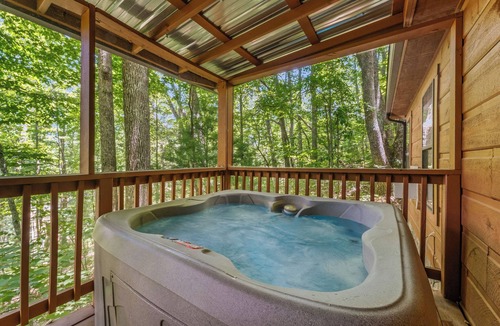 Smoky Mountains Cabin | Romantic Cabin w/Sunset Views Hot Tub Near Gatlinburg