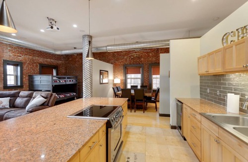 Evansville House | Rooftop Views | Entire Building!