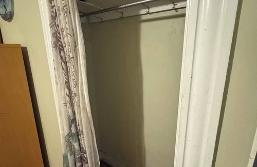Warwick House | Room B: Queen Bed, Shared Bath, Near PVD