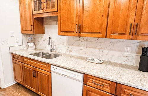 Northwest Raleigh House | Rosie's Retreat - Pet-friendly “gem” at Lenovo, NCSU