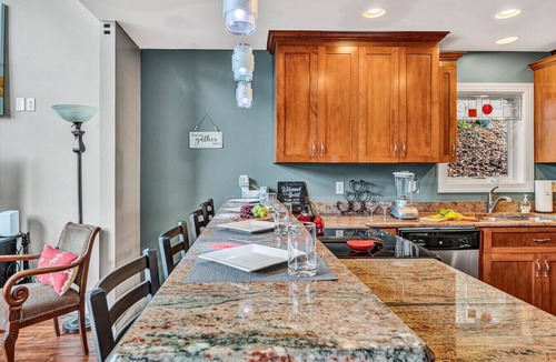 Goodview House | Roxy Park - Pet-Friendly/Water Toys/Game Room