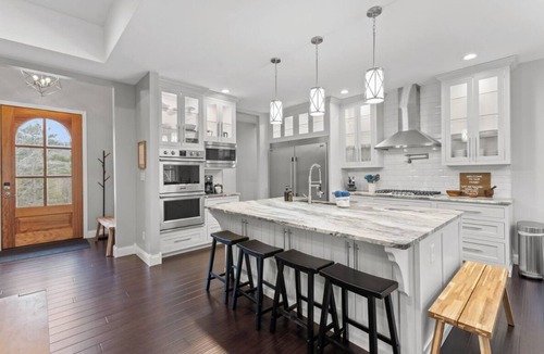 Stanton House | RRG Arch Fun House - Theatre, Game Room, Hot Tub & Views