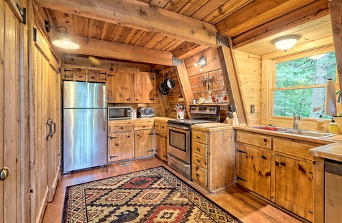 Dillard House | Rustic A-Frame Cabin in the Heart of the Smokies