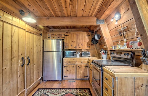 Dillard House | Rustic A-Frame Cabin in the Heart of the Smokies