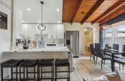 Highland Hills House | Rustic Charm Meets Modern Luxury