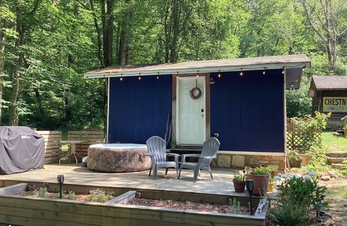Gerton Cottage | Rustic Hillside Hideaway. A cozy cottage perfect for 2! Hikers paradise! Hot tub
