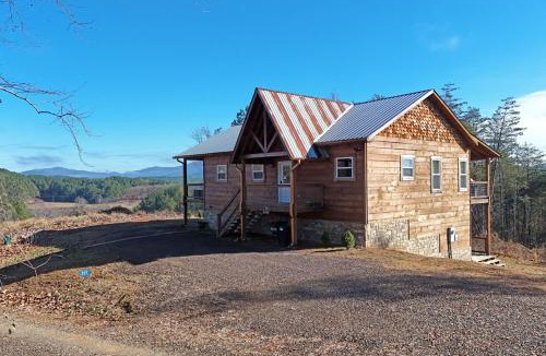 Copperhill House | Rustic Moose- Hot Tub, Pets OK, Pool Table, Wifi, Views-Close to Ocoee River