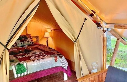 Manchester Cabin | Safari Tent - Unique Safari Tent with Comfy Furniture and a Full Bed!