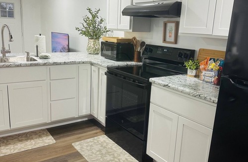 Mount Vernon Apartment | SageHallow.Spacious newly remodeled 2b 2b 8 miles from Brewton Parker University