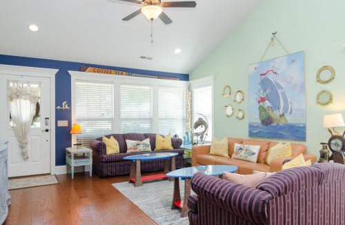 North Carolina Coast House | Salt Air Cottage by Bryant Real Estate