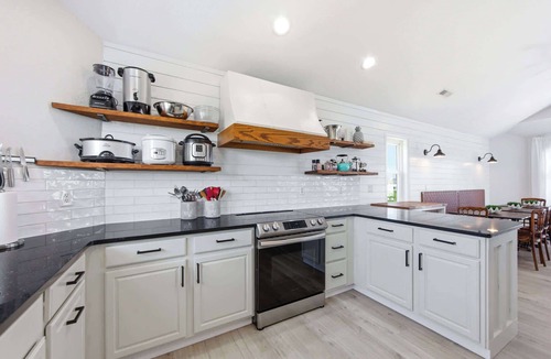Whalehead Beach House | Salty Soul | Pool, Hot Tub, Pickleball, Whalehead