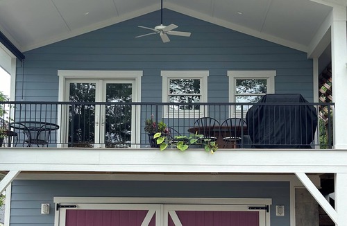 Saluda Cottage | Saluda Adventure Cottage Downtown, Minutes to waterfalls, tubing & ziplining