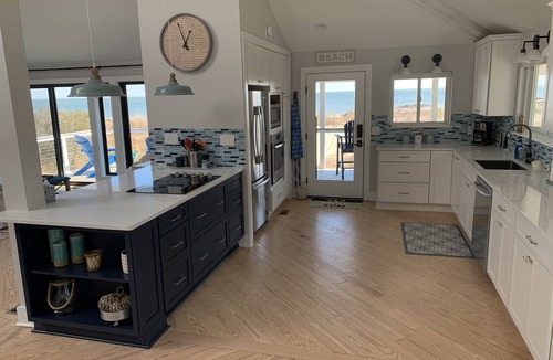 Gwynn House | Sand and Sun Beachfront Home on Chesapeake Bay - Gwynn’s Island, Mathews County