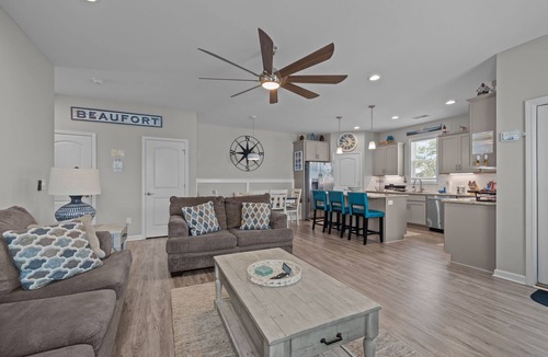 Morehead City House | Sandmann's By The Sea - w/Golf Cart!