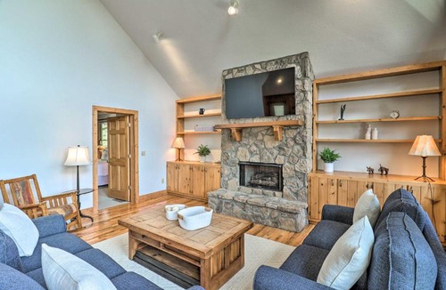 Sapphire House | Sapphire Retreat w/2 Decks, Views & Resort Access