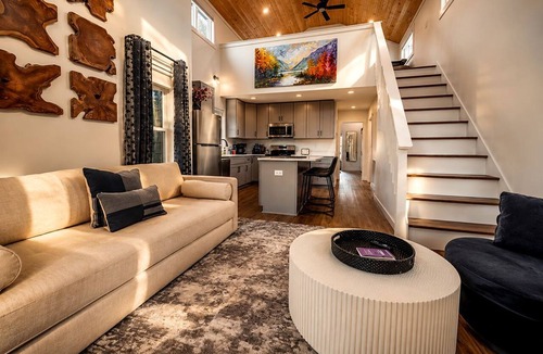 Monteagle Cabin | Scenic Bluffside Tiny Home Retreat with Kid-Friendly Loft near South Cumberland in Monteagle, Tennessee