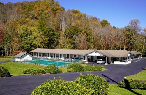 Maggie Valley Hotel | Scottish Inn Maggie Valley